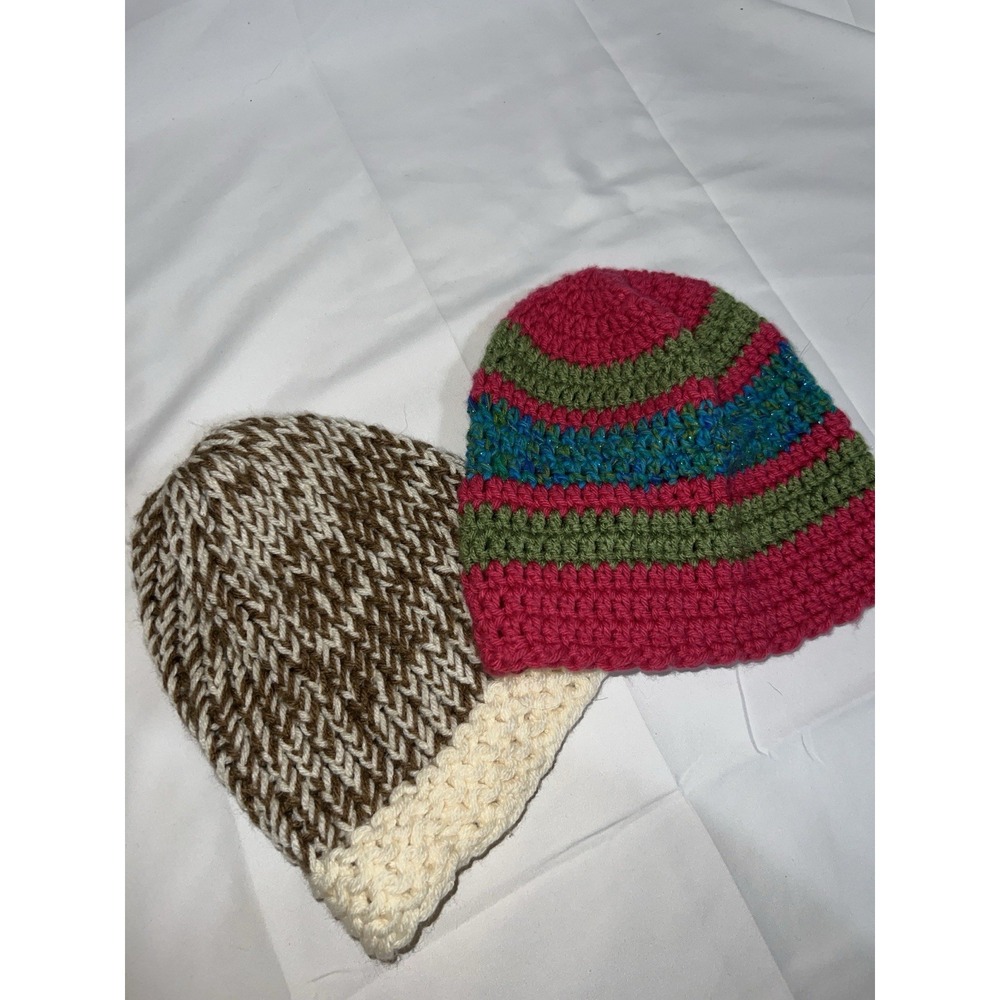 Home Made Unbranded Handmade‎ Crocheted Knitted Beanies Set of 2 One Size